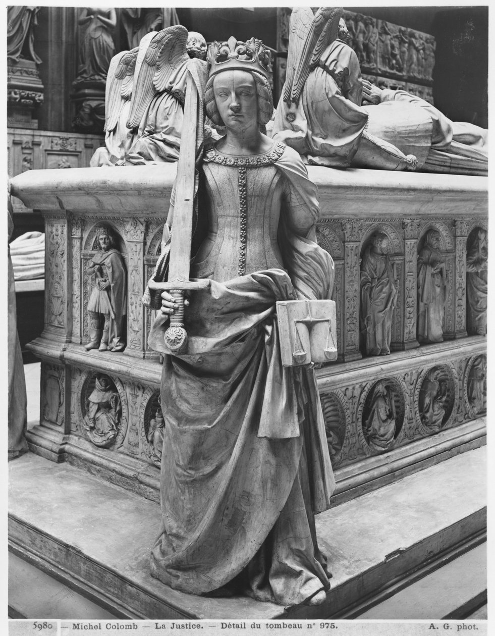 Nantes, katedrála svatého Petra a Pavla, hrob Františka II., vévody z Bretaně a Markéty z Foix, detail spravedlnosti, 1502-07 sádrový odlitek z mramoru bw foto od Michel Colombe