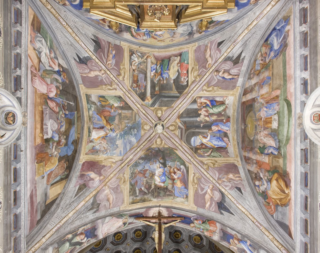 Klenba kněžiště s výjevy ze života Panny Marie (freska) od Michelangelo Carminati