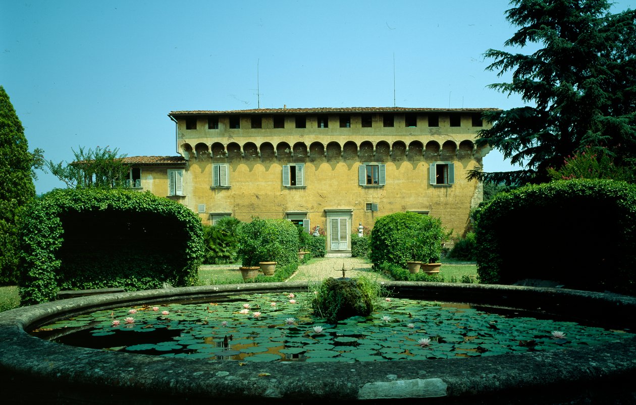 Medici Villa of Careggi, zahájena 1459 od Michelozzo di Bartolommeo
