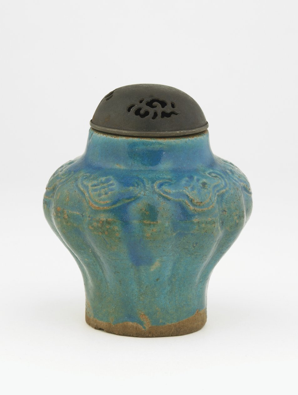 Sklenice používaná jako kadidelnice, 16.-polovina 17. století (keramika) od Ming Dynasty Chinese School
