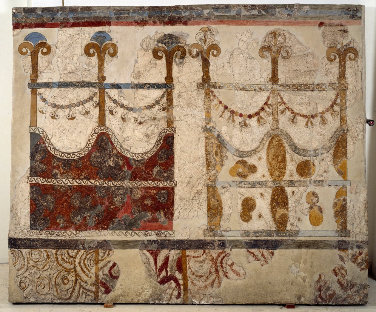 Minojská civilizace: reprezentace dvou portálů (Ikria). Freska z lustrální pánve budovy Xeste 3 v Akrotiri (Thera), Santorini od Minoan