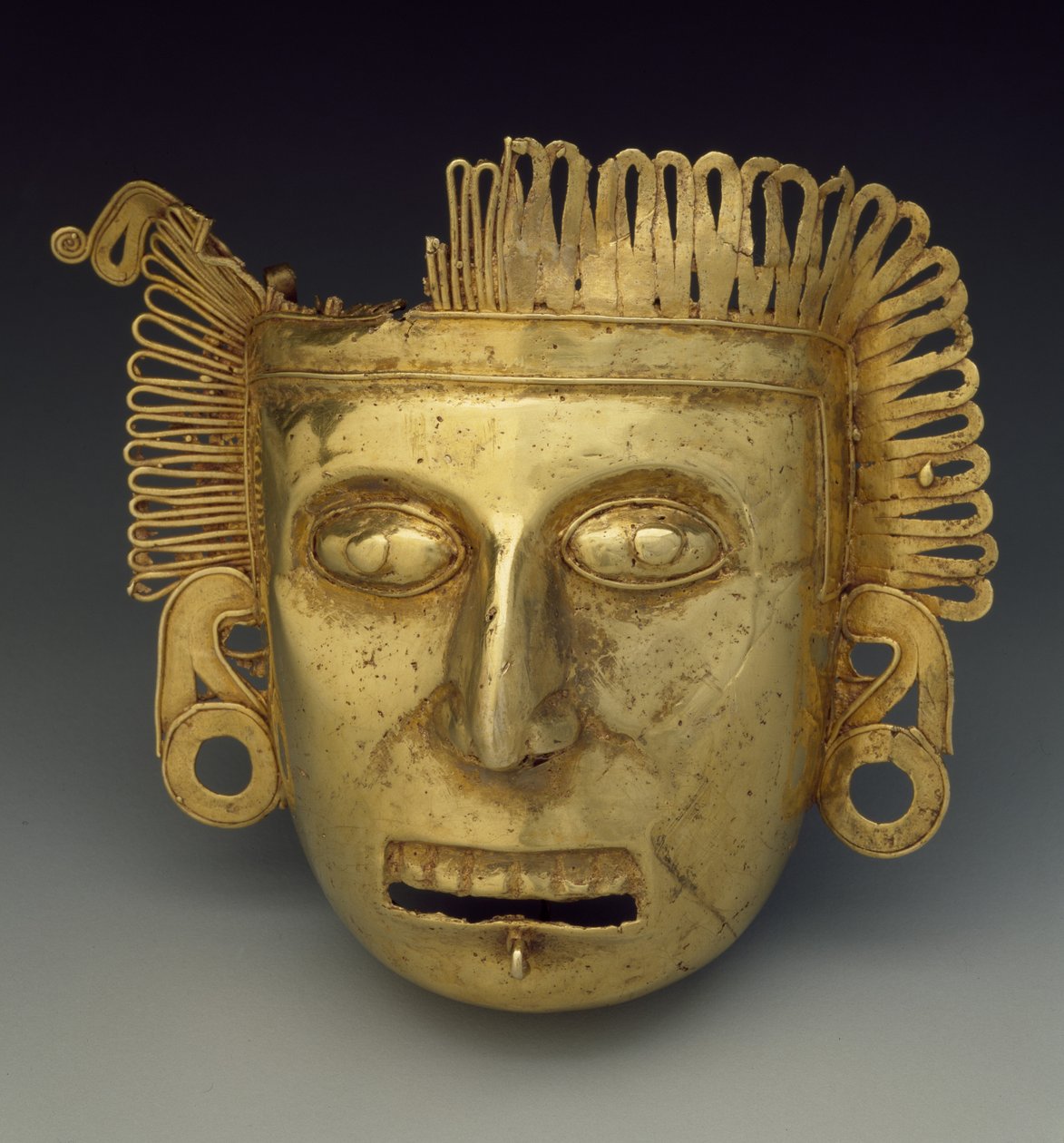 Hrudní masketa, pozdní postklasické období, cca 1350-1521 (zlato) od Mixtec Mixtec