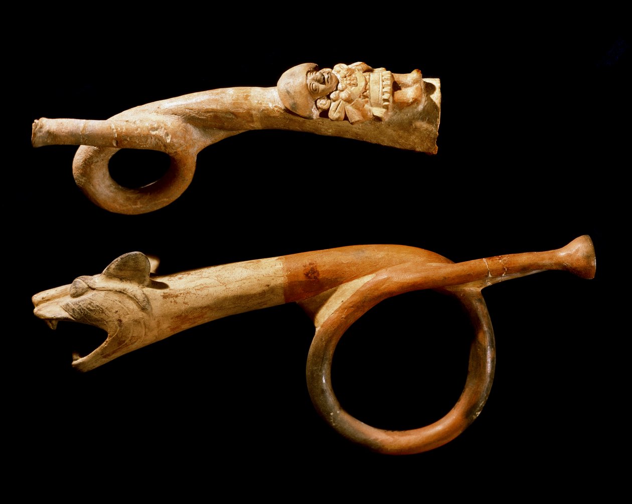 Předkolumbovské umění, kultura Mochica (Ugly, monchique): terakotové trubky. 200-500 n. l. Goteborg, etnografické muzeum od Moche Moche