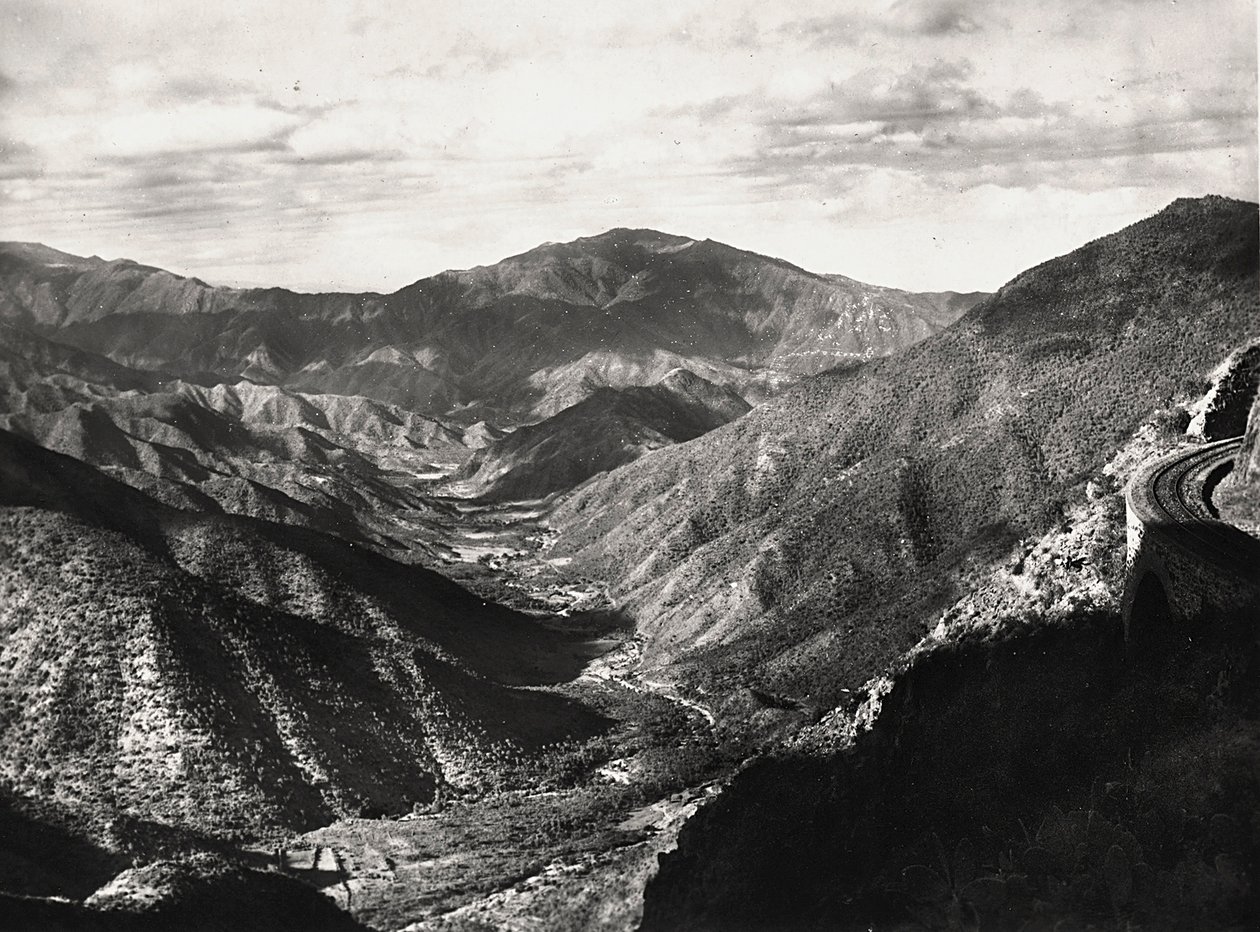 „Budování říše“ ve fašistickém věku: údolí Dorfu, 9.5.1936 (černobílá fotografie) od Modestino Baldinetti