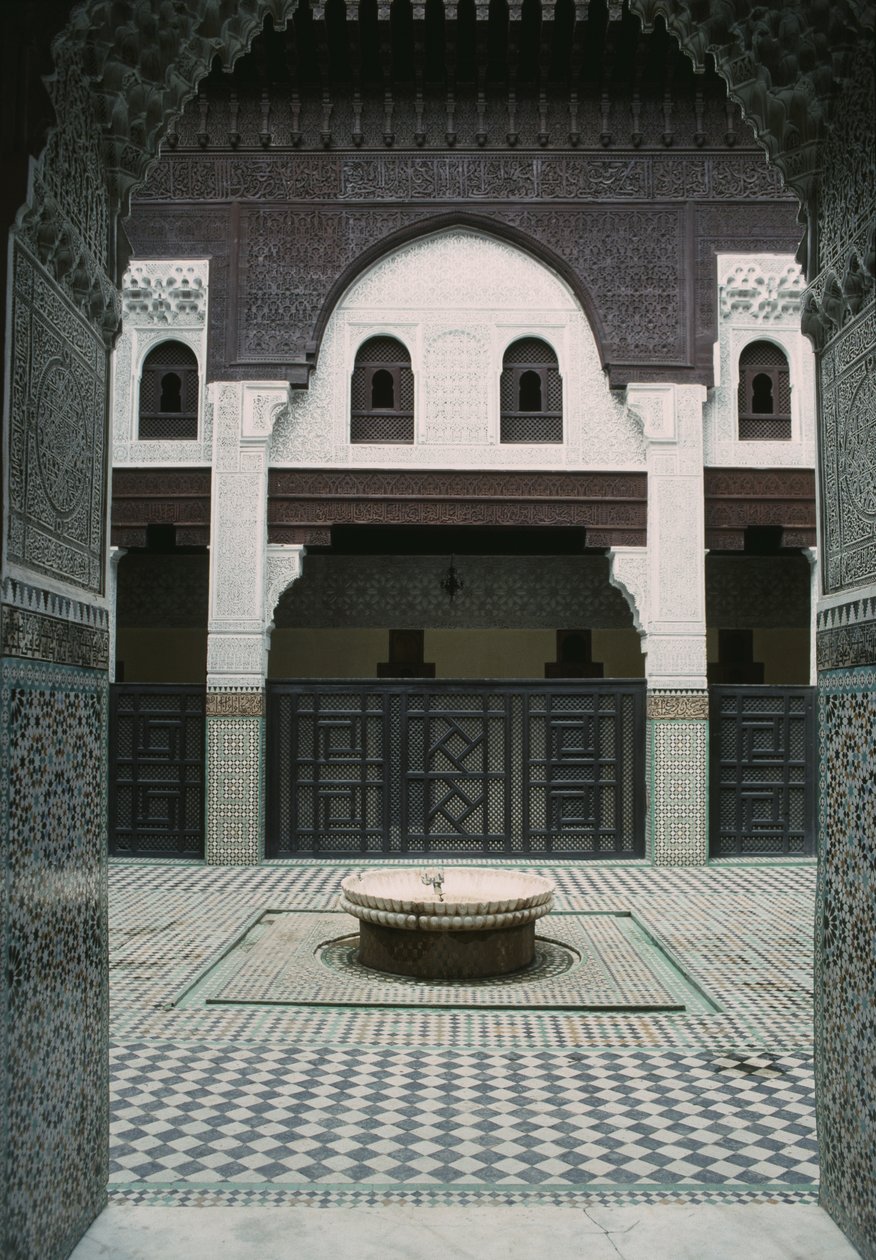 Škola Bo Inma, nádvoří od Moroccan School