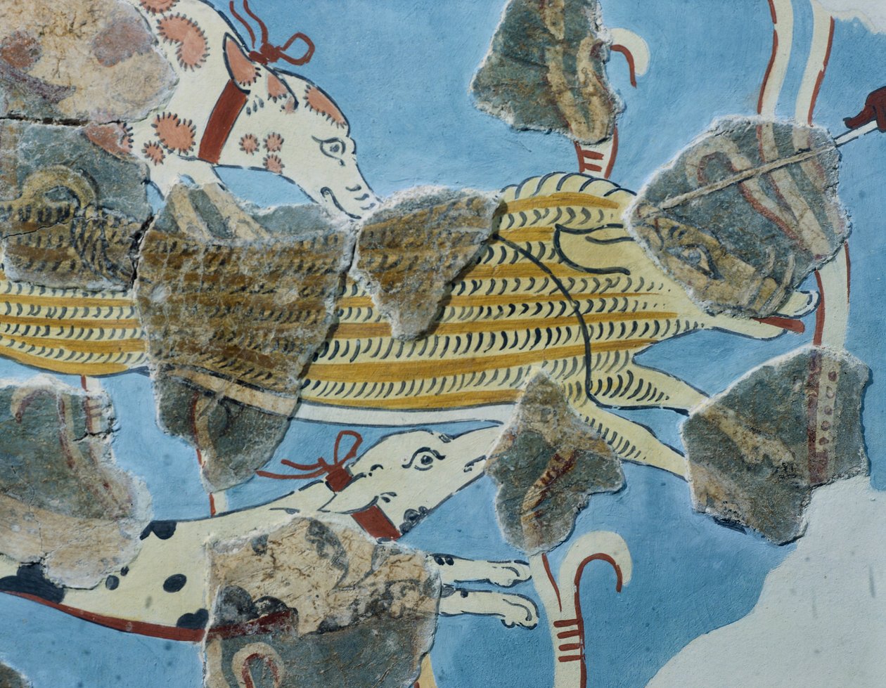 Freska z paláce Tirinto (Řecko). Detail: skupina psů útočících na divočáka. Mykénská civilizace od Mycenean