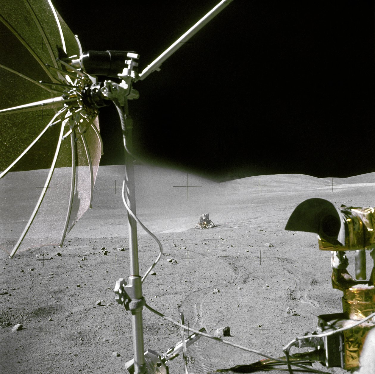 Apollo 16 - NASA, 1972. od NASA Images