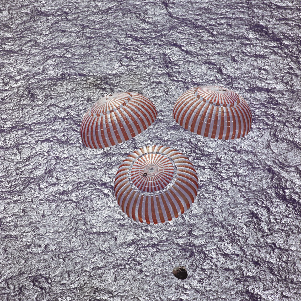 Apollo 16 - NASA, 1972. od NASA Images