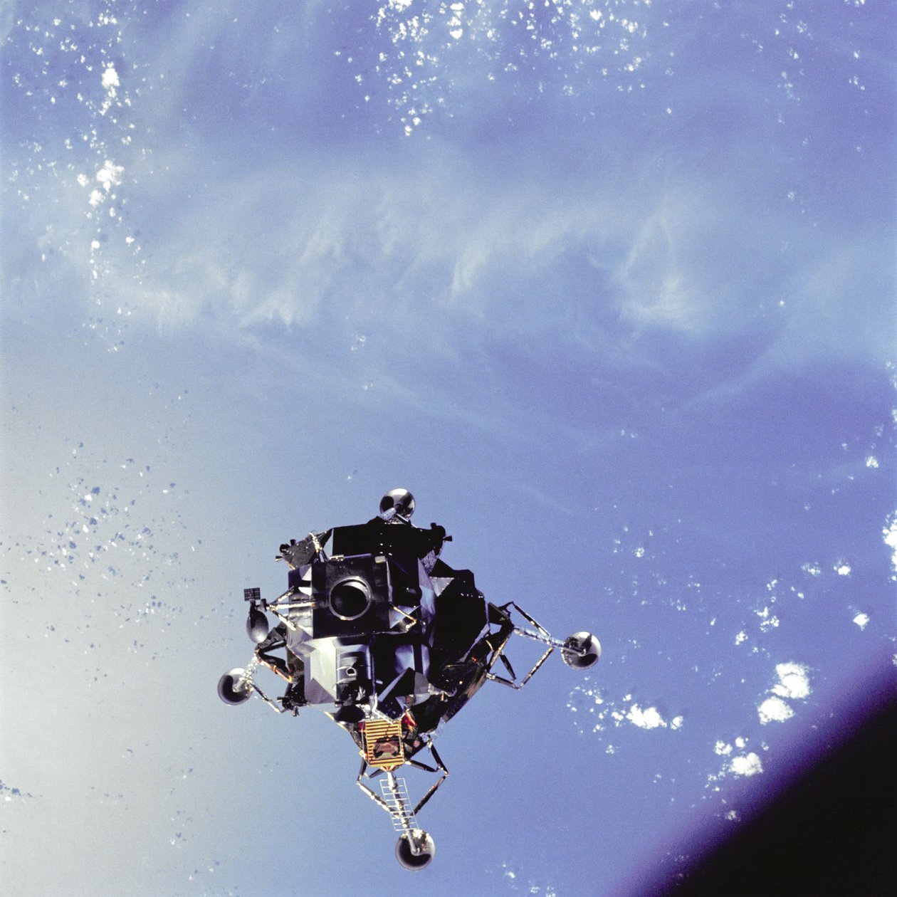 Apollo 9 - NASA, 1969. od NASA Images