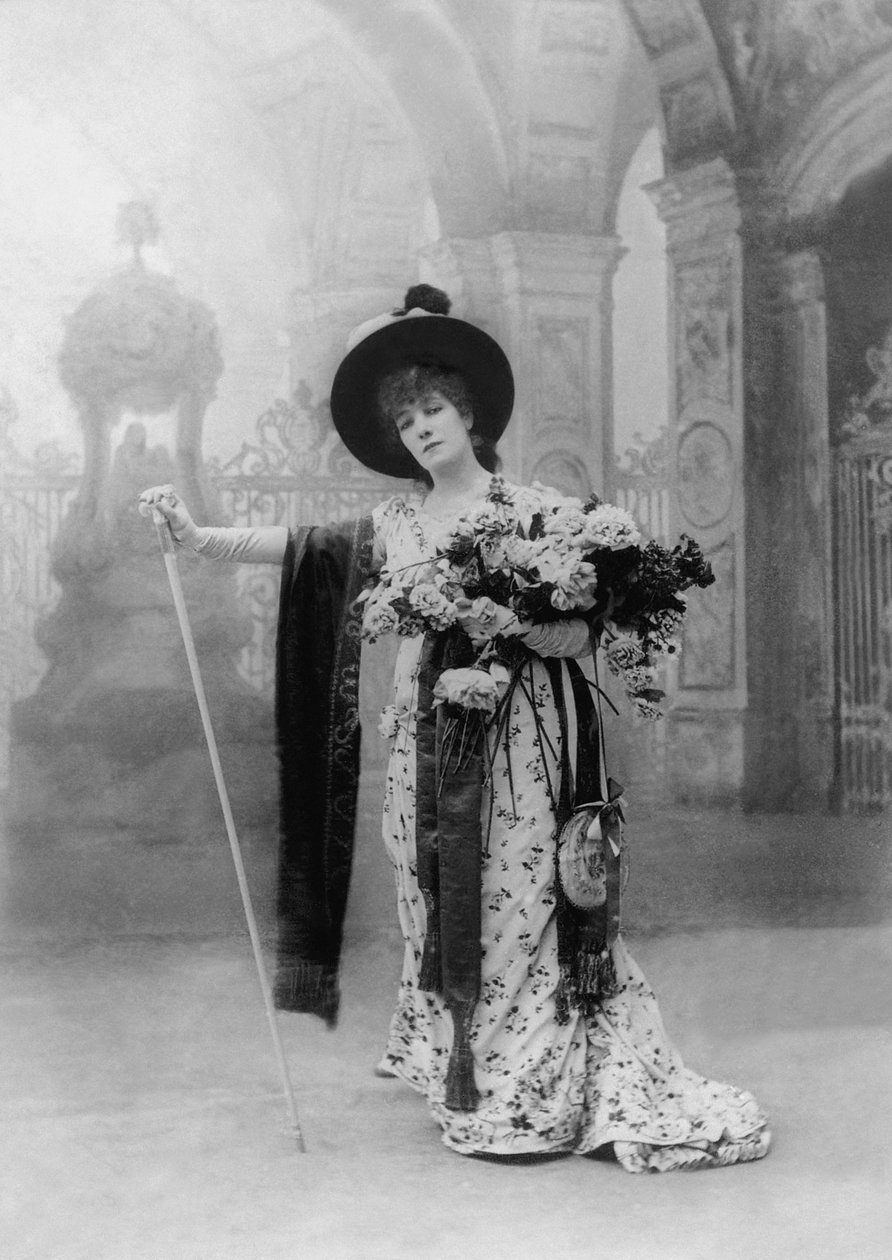 Sarah Bernhardt v titulní roli hry Victoriena Sardoua La Tosca, Paříž, 1887 od Nadar