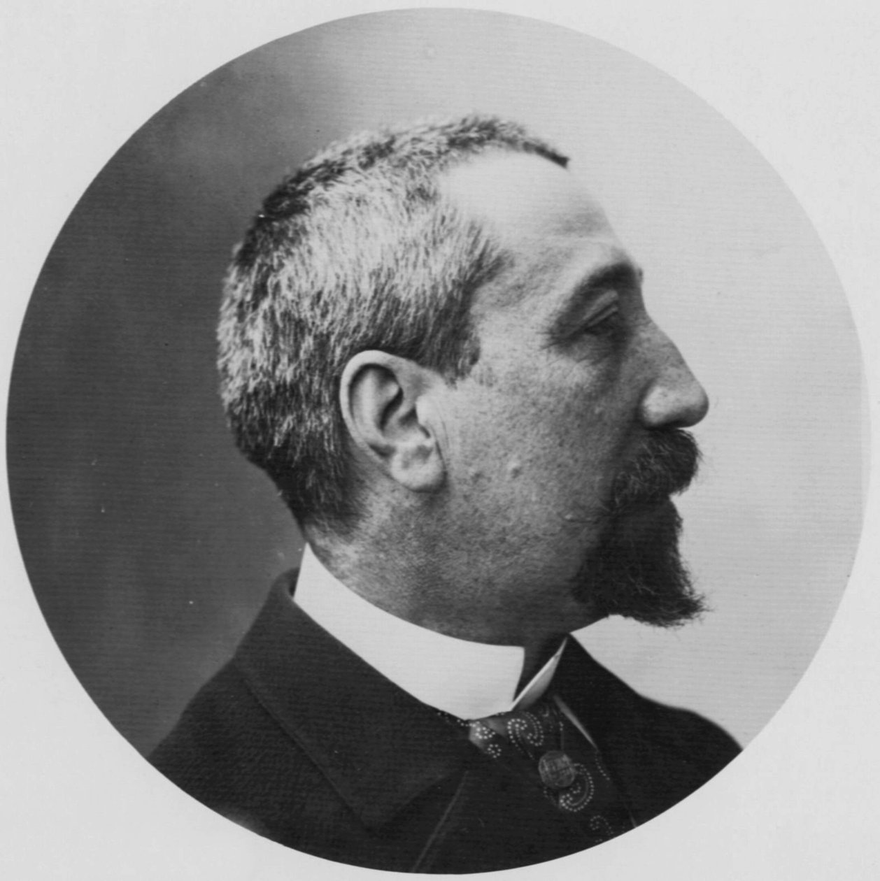 Anatole France, francouzský básník, novinář a romanopisec, 70. léta 19. století od Nadar