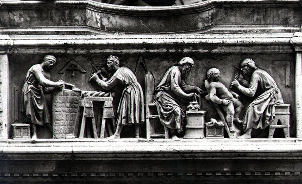 Reliéf zobrazující umělce a řemeslníky při práci (mramor) (černobílá fotografie) od Nanni di Banco