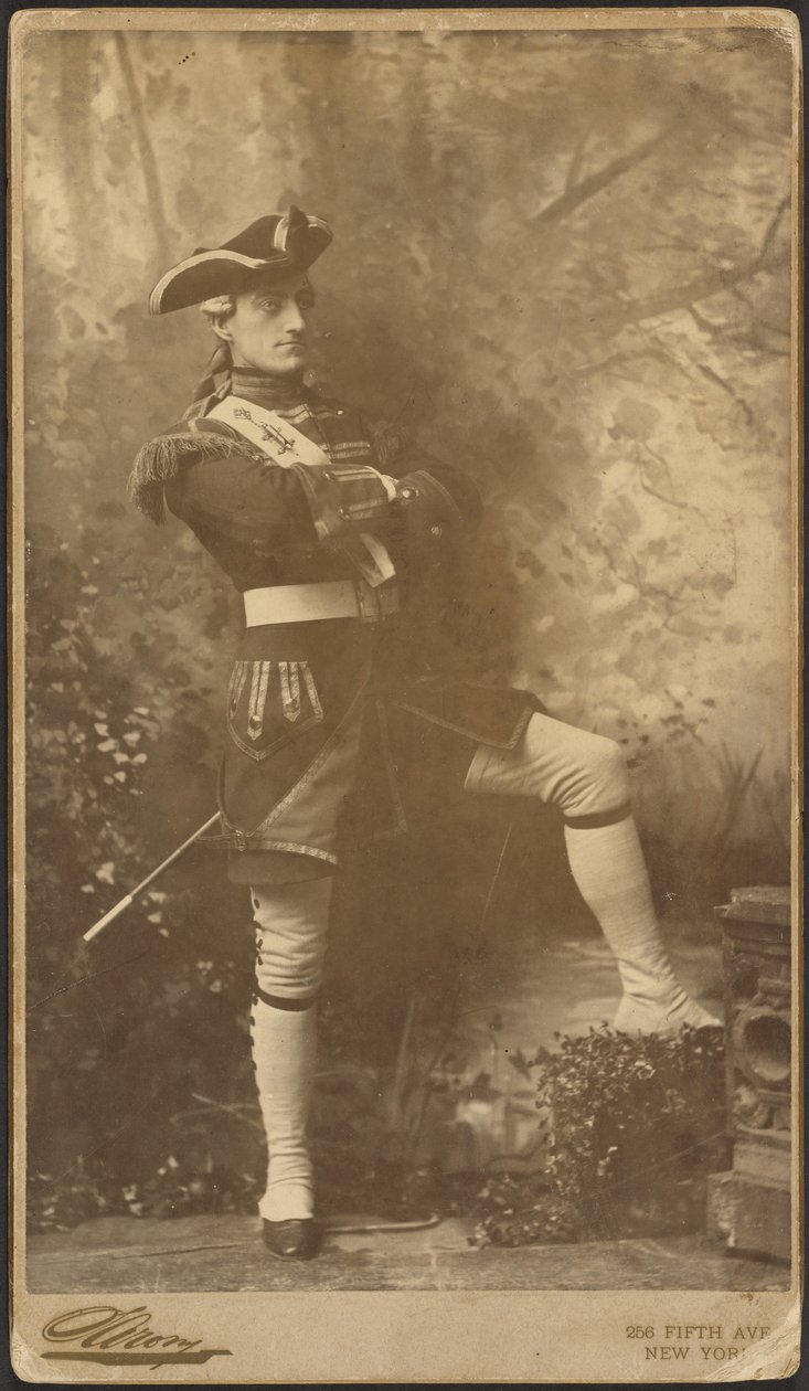 [John Drew, Jr. jako kapitán Plume z filmu "Náborový důstojník"] od Napoleon Sarony