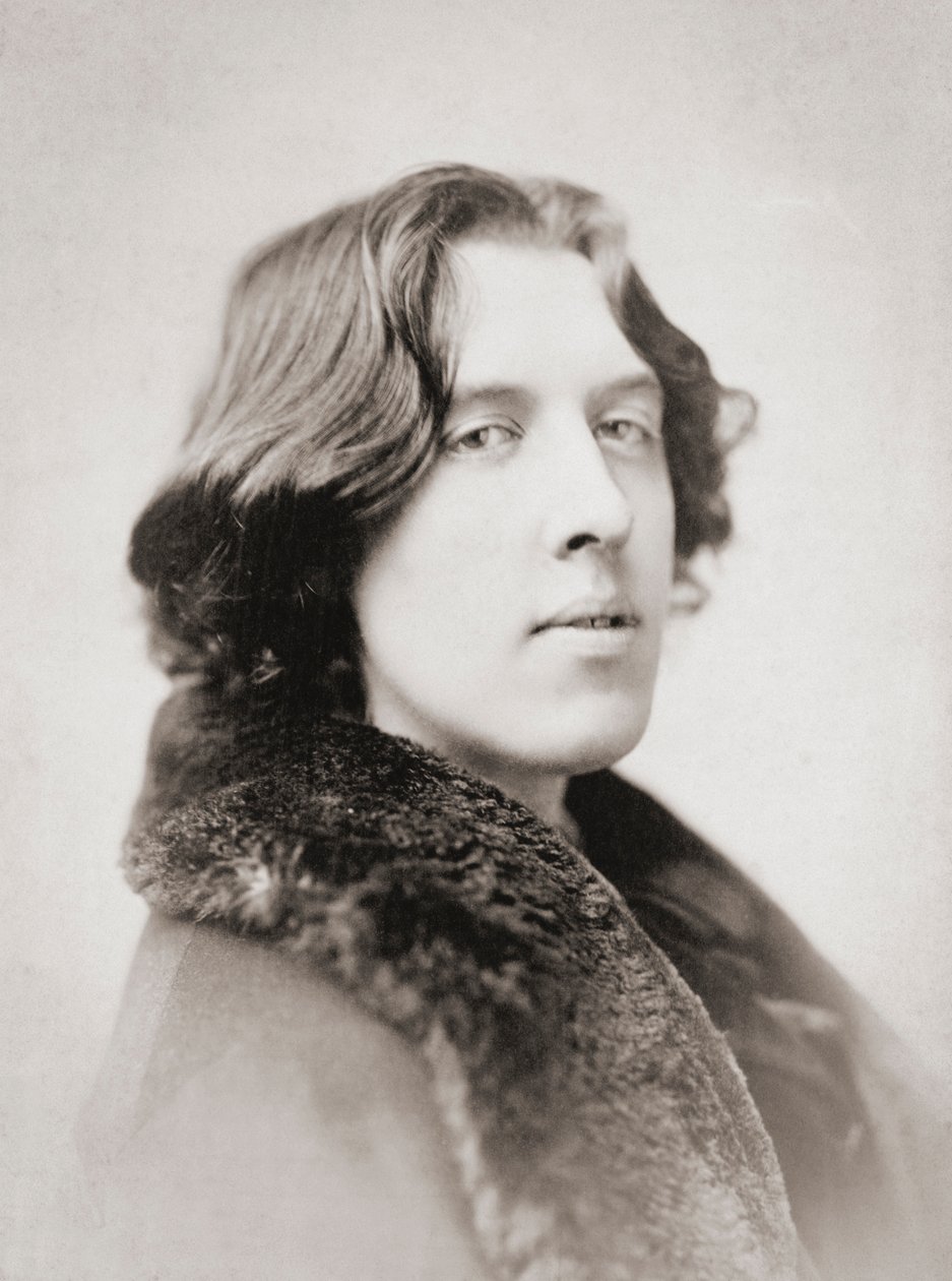 Oscar Wilde, počátek 80. let 19. století (černobílá fotografie) od Napoleon Sarony