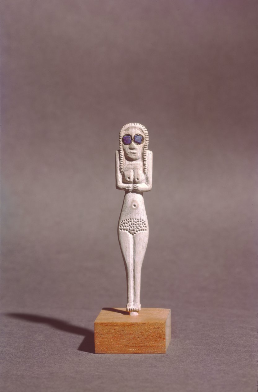 Postava ženy, z Horního Egypta (kost) od Naqada I Period Egyptian
