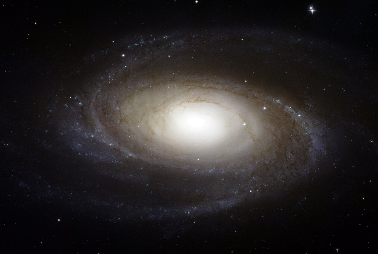 Jasná spirální galaxie M81 při pohledu z Hubbleova teleskopu. Poděkujte NASA. Věda Astronomie Hvězdný prostor od National Aeronautics and Space Administration National Aeronautics and Space Administration