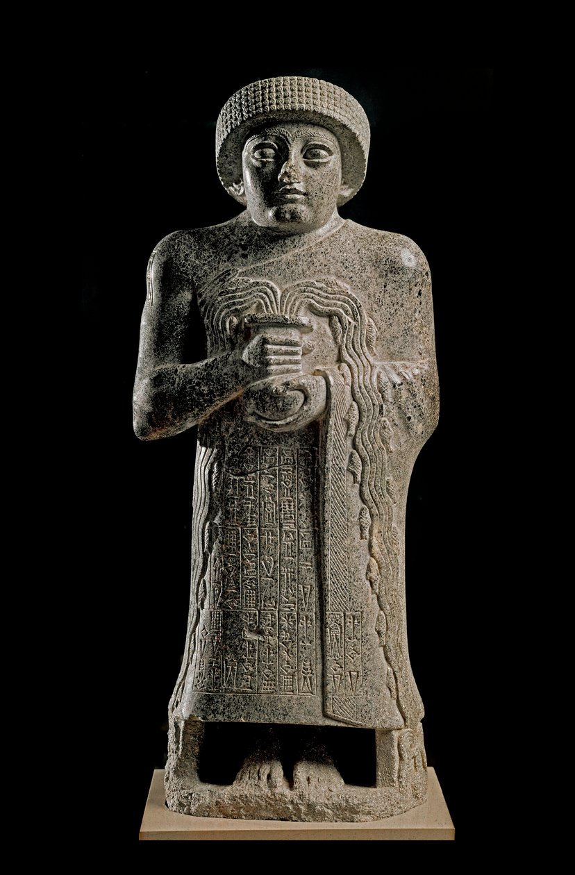 Sumerské umění: Detail sochy Gudea, prince z Lagashe známé jako „“ s tryskající vázou““ a zasvěcené bohyni Geshtinanna od Neo Sumerian Neo Sumerian