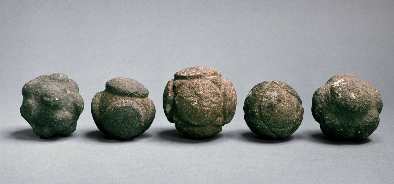 Vyřezávané koule, Skotsko, pozdní neolit, cca 3750-2000 př. n. l. od Neolithic