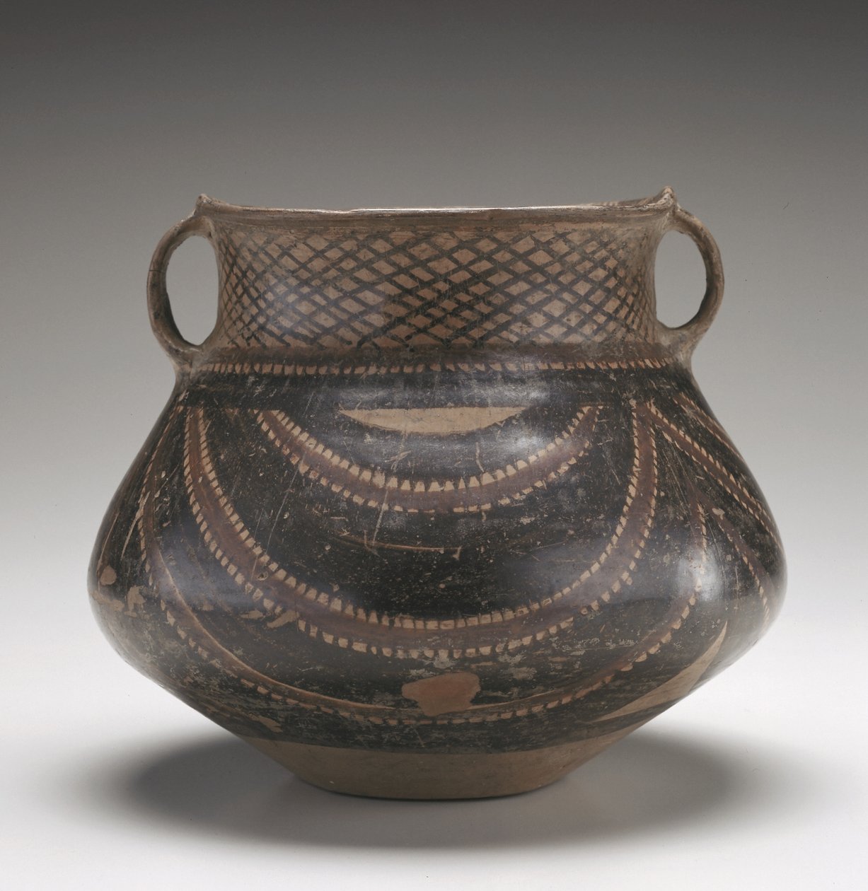 Urna, provincie Gansu, cca 2000 př. n. l. (keramika) od Neolithic Period Chinese School