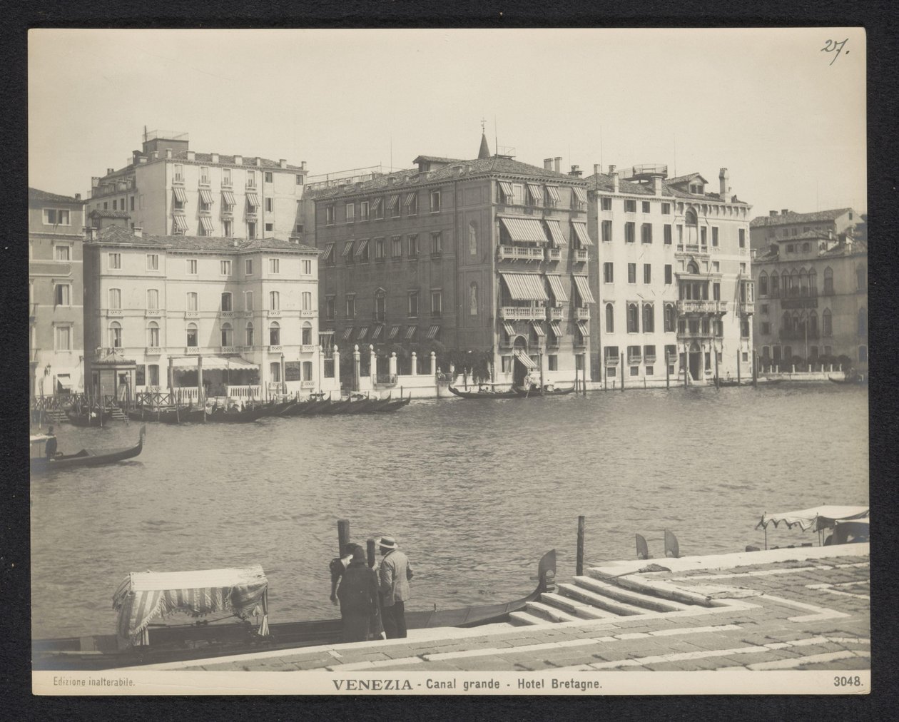 Exterieur van Hotel Bretagne te Venetië Venezia - Canal Grande - Hotel Bretagne (title on object)   1326986   cs       czech Successfully Translated  Original: Geisha and Peacock on Plum Tree Translat: Geisha and Peacock on Plum Tree 1363942 cs czech Succe od Neue Photographische Gesellschaft