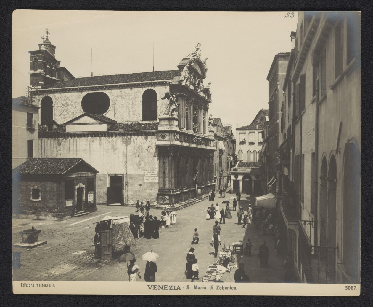 Exteriér Santa Maria Zobenigo v Benátkách Venezia - S. Maria di Zobenico (název na objektu) od Neue Photographische Gesellschaft