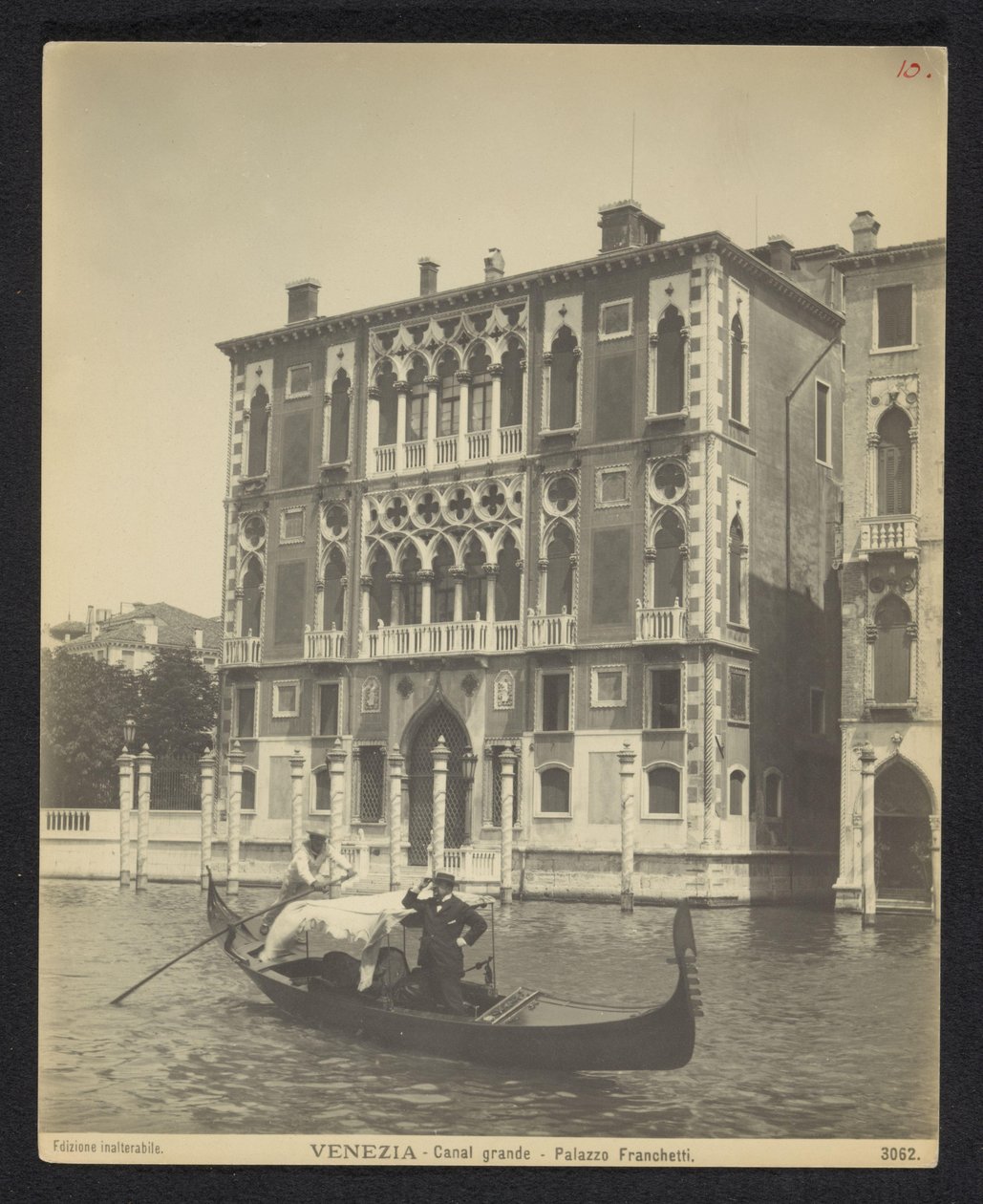 Exteriér bytu Palazzo Cavalli-Franchetti te Venetië Benátky - Canal Grande - Palazzo Franchetti (název na objektu) od Neue Photographische Gesellschaft