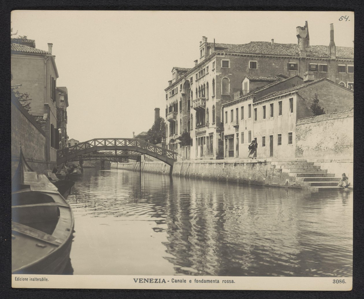 Pohled na Fondamenta Rossa v Benátkách Benátky - Canale e fondamenta rossa (název na objektu) od Neue Photographische Gesellschaft