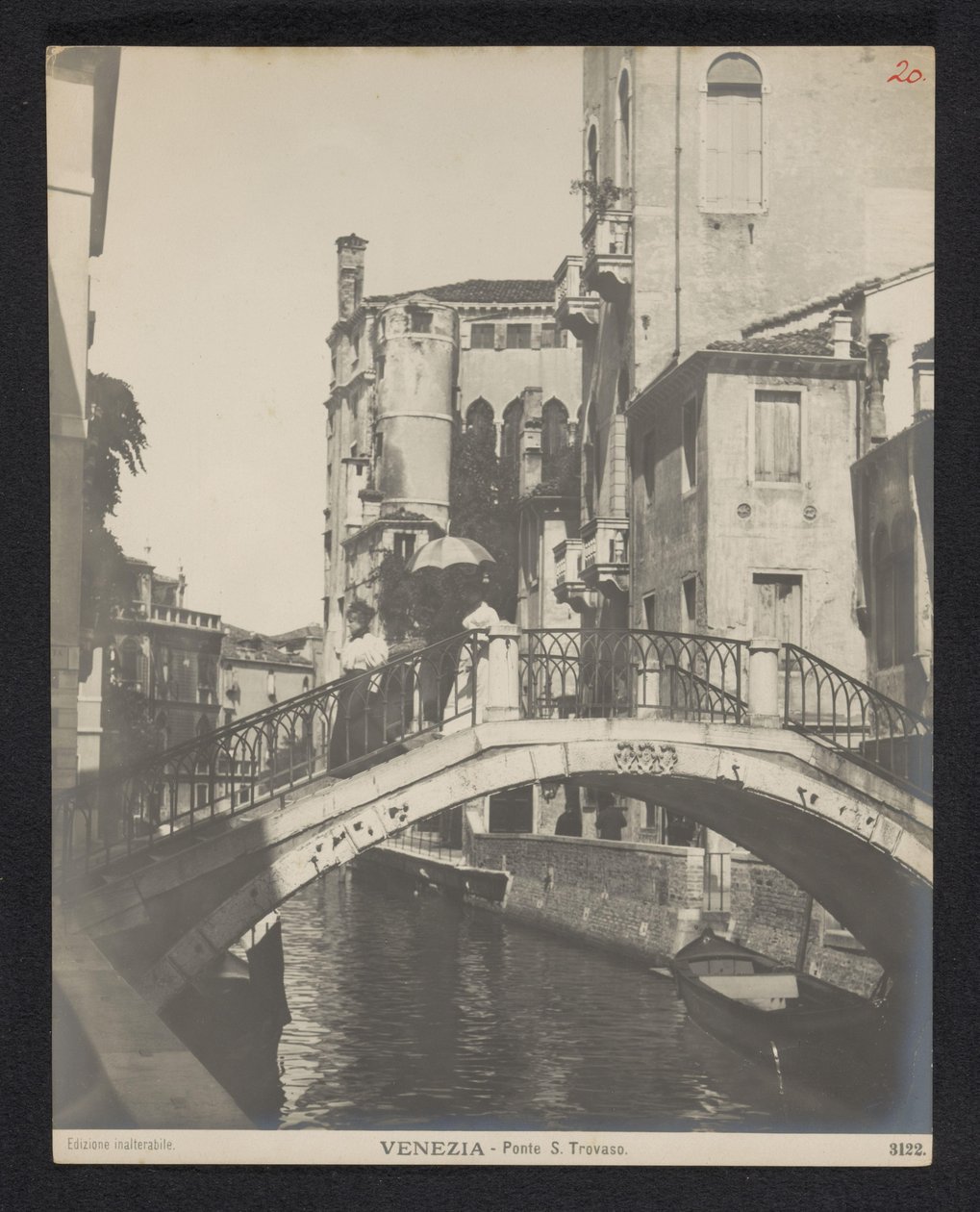 Ponte San Trovaso te Benátky Benátky - Ponte S. Trovaso (název na objektu) od Neue Photographische Gesellschaft