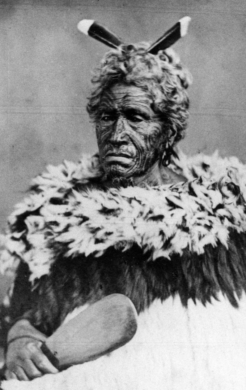 Portrét maorského muže před rokem 1880 od New Zealand Photographer
