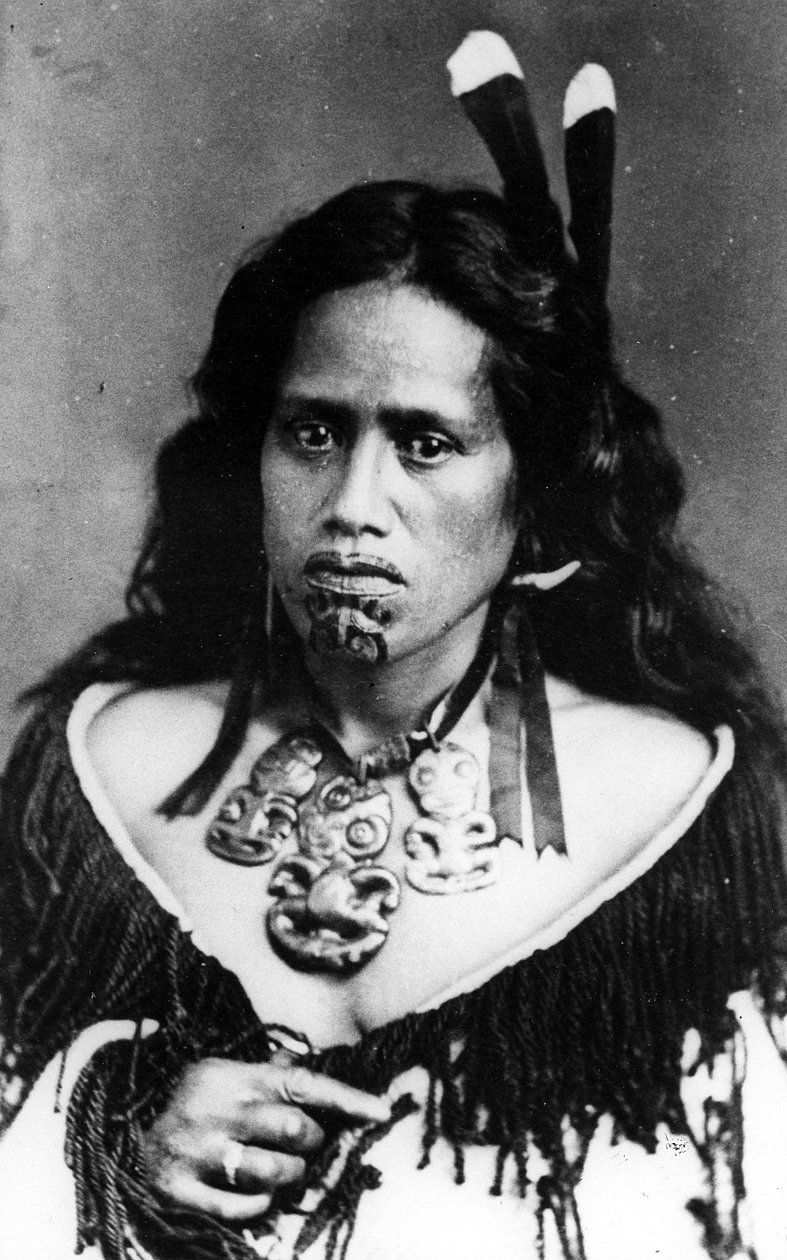 Portrét maorské ženy před rokem 1880 od New Zealand Photographer