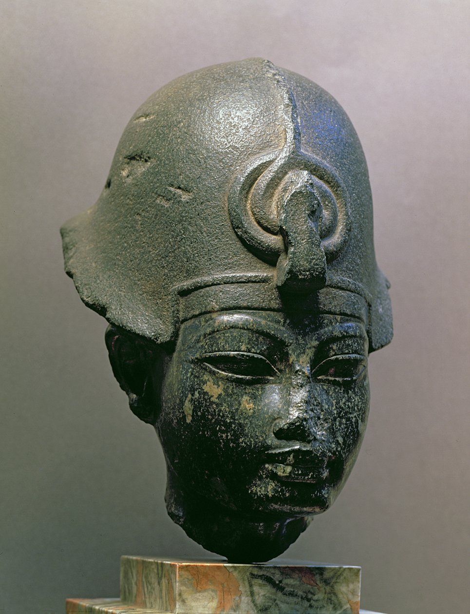 Hlava Amenophis III (diorit) od New Kingdom Egyptian