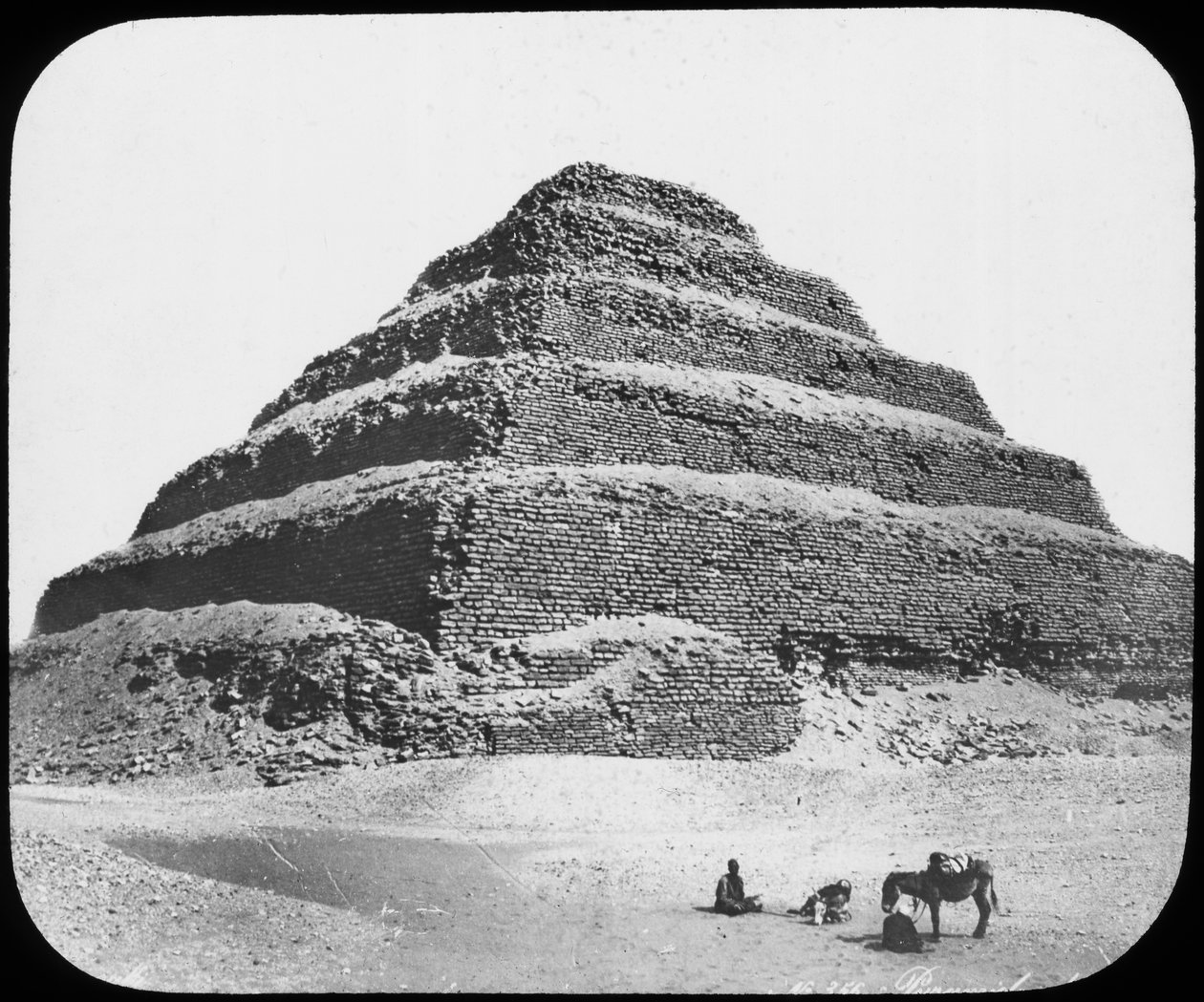 Stupňovitá pyramida krále Džosera, Sakkára, Egypt, c1890 od Newton and Co
