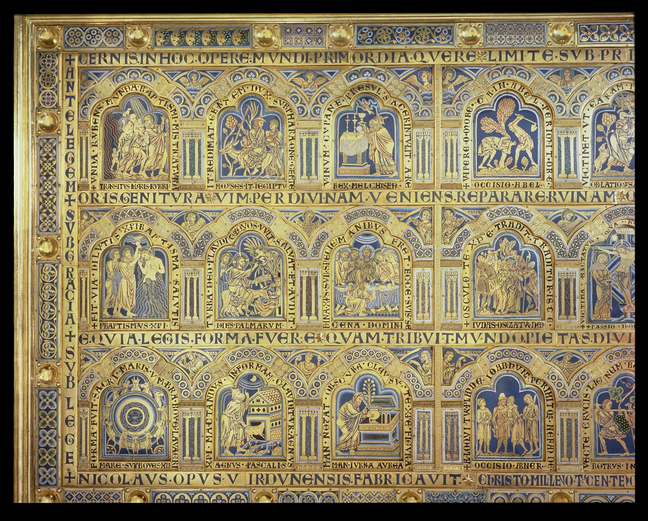 Verdunský oltář, zobrazující biblické výjevy, 1181 (smalt Champleve) (levá část středního panelu) (další panely viz 146819, 146821-823) od Nicholas of Verdun