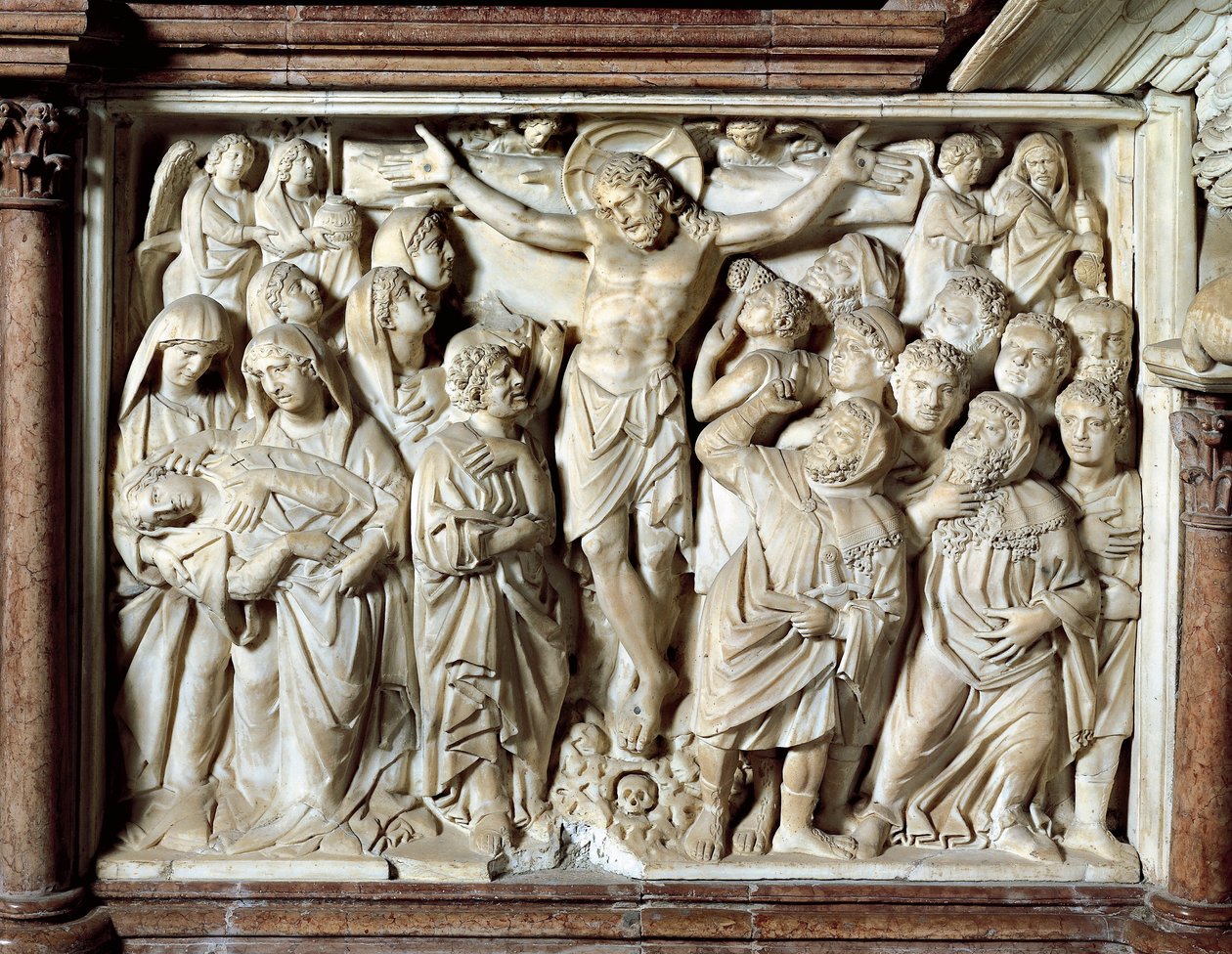 Itálie, Toskánsko, Pisa, Piazza dei Miracoli, katedrála, mramorová kazatelna, panel s Ukřižováním od Giovanniho Pisana od Nicola Pisano