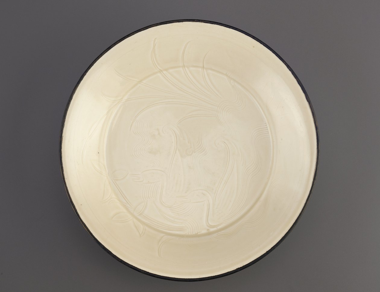 Nádobí na džungli s vyřezávaným zdobením kachen, provincie Che-pej, 11.–začátek 12. století (keramika) od Northern Song Dynasty Chinese School
