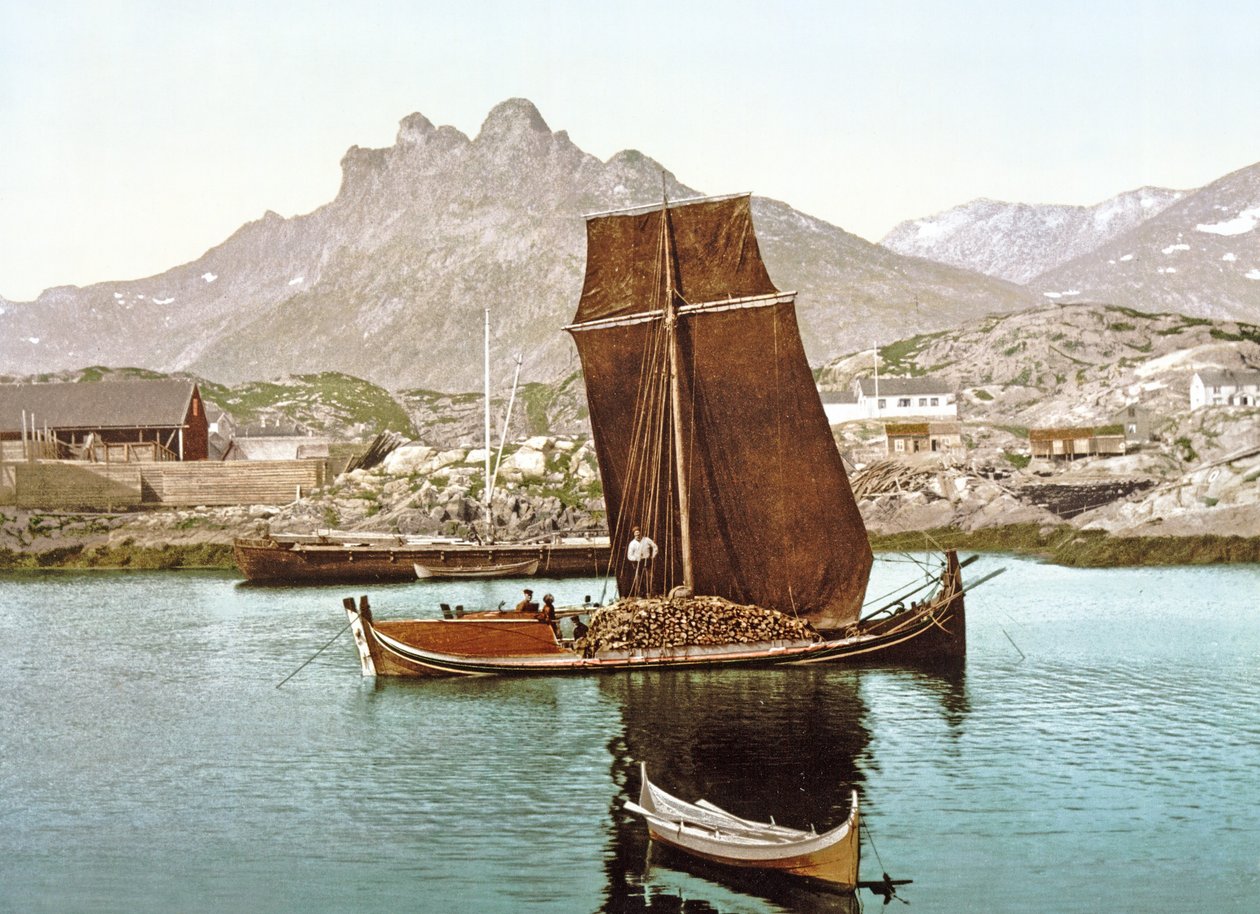 Nordlandská loď s nákladem klád, Norsko, 1890-1900 od Norwegian Photographer
