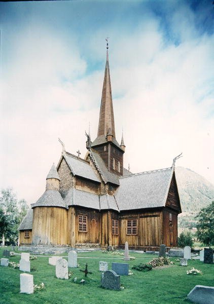 Lom stavu church (Stavkyrkje) od Norwegian School