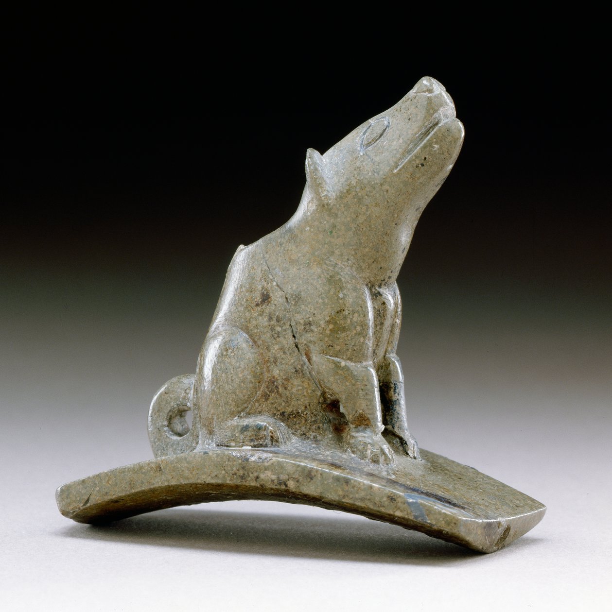 Coyote platform pipe, 200 BC-100 AD (pipestone) od Ohio Hopewell culture