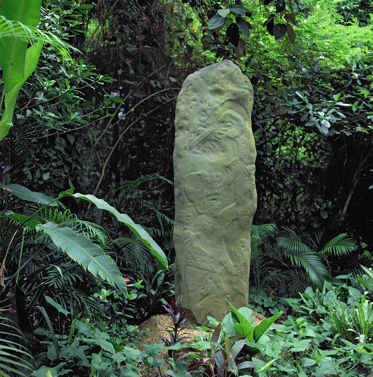 Památník 63, předklasické období od Olmec