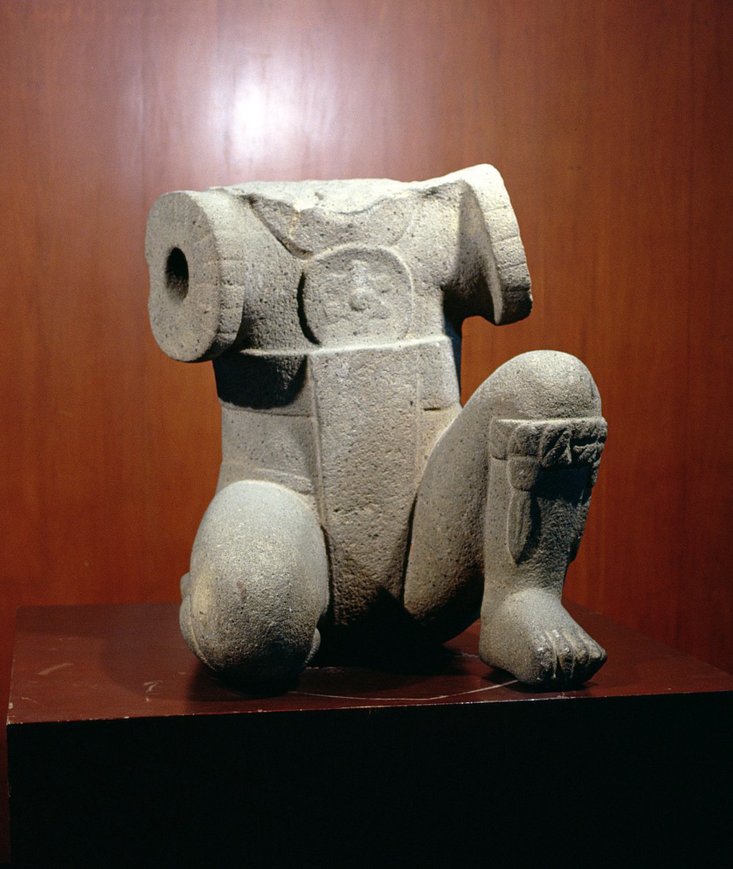 Socha 34 ze San Lorenzo Tenochtitlan, stát Veracruz, předklasické období od Olmec