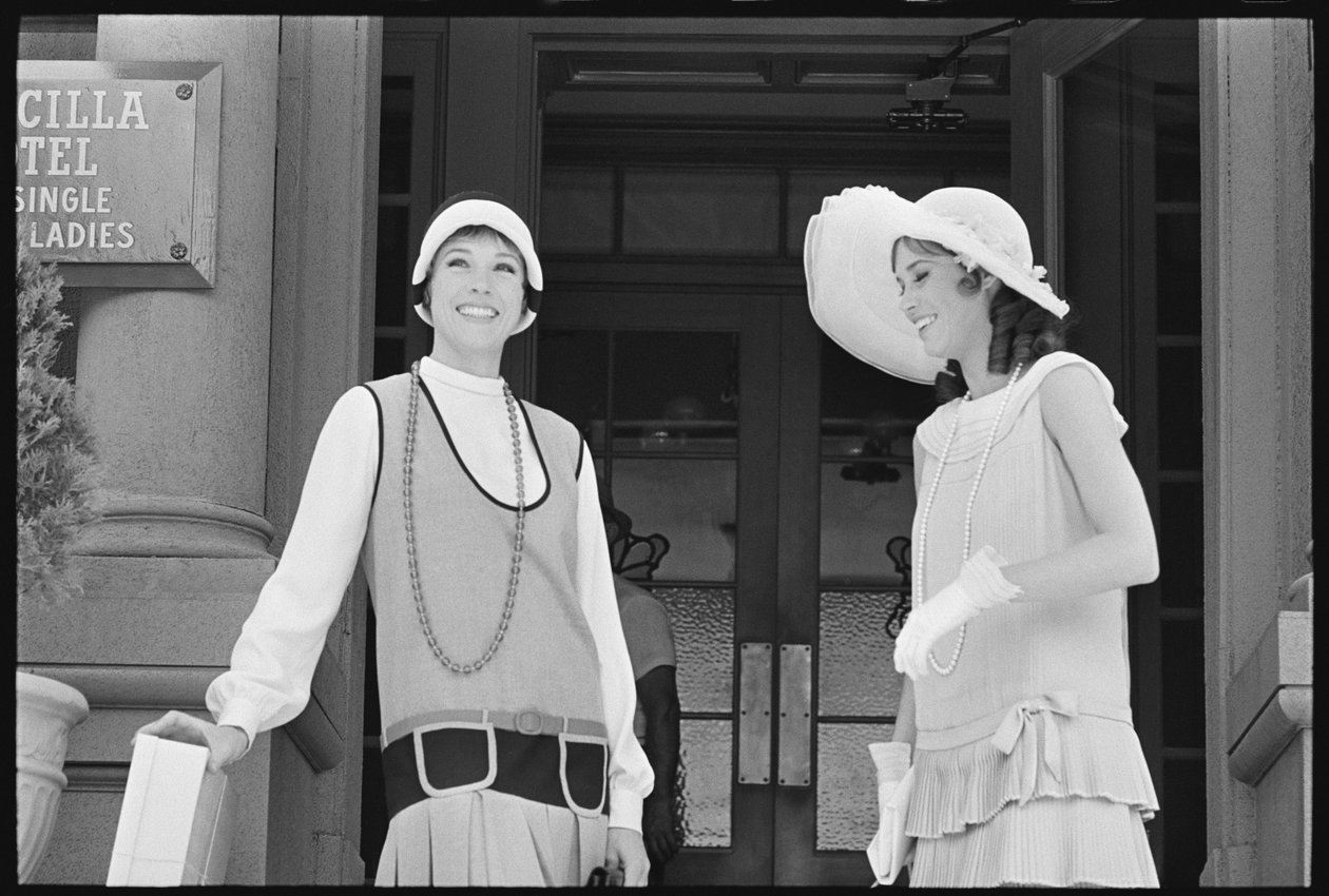 Julie Andrews a Mary Tyler Moore na natáčení 