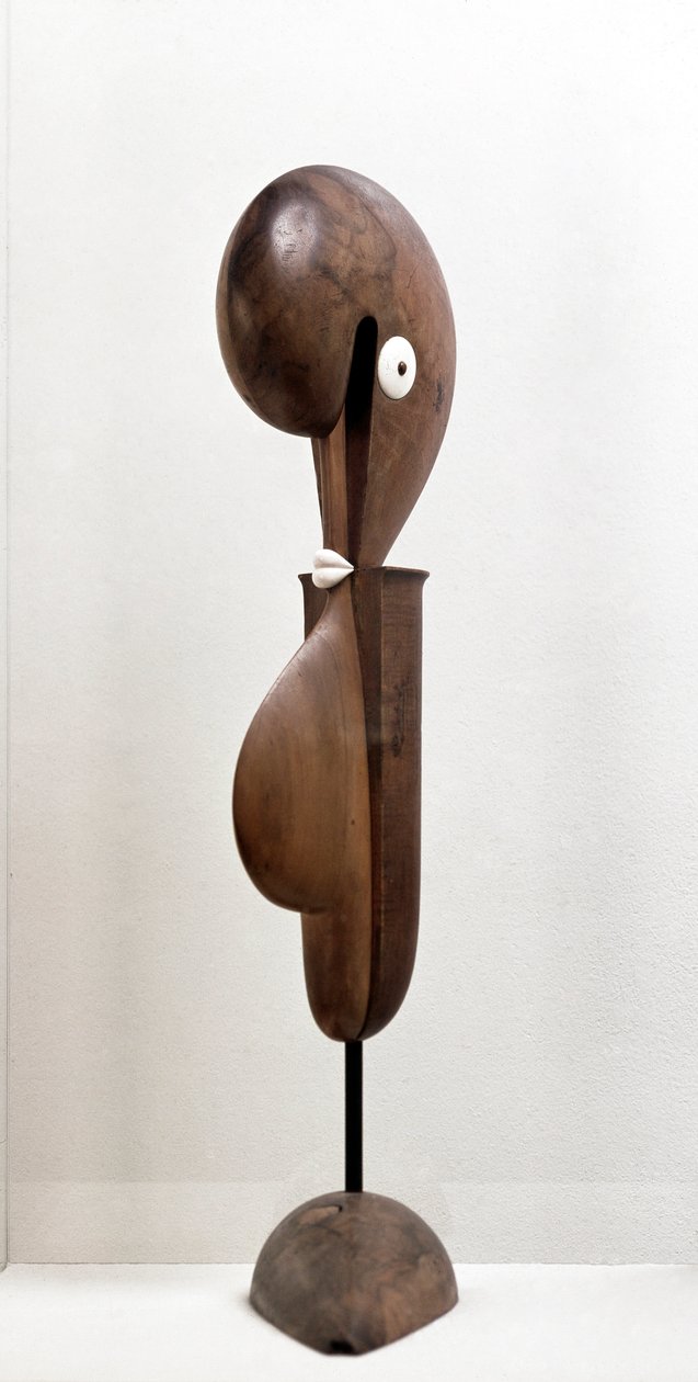 Groteska (dřevěná plastika od Oskar Schlemmer
