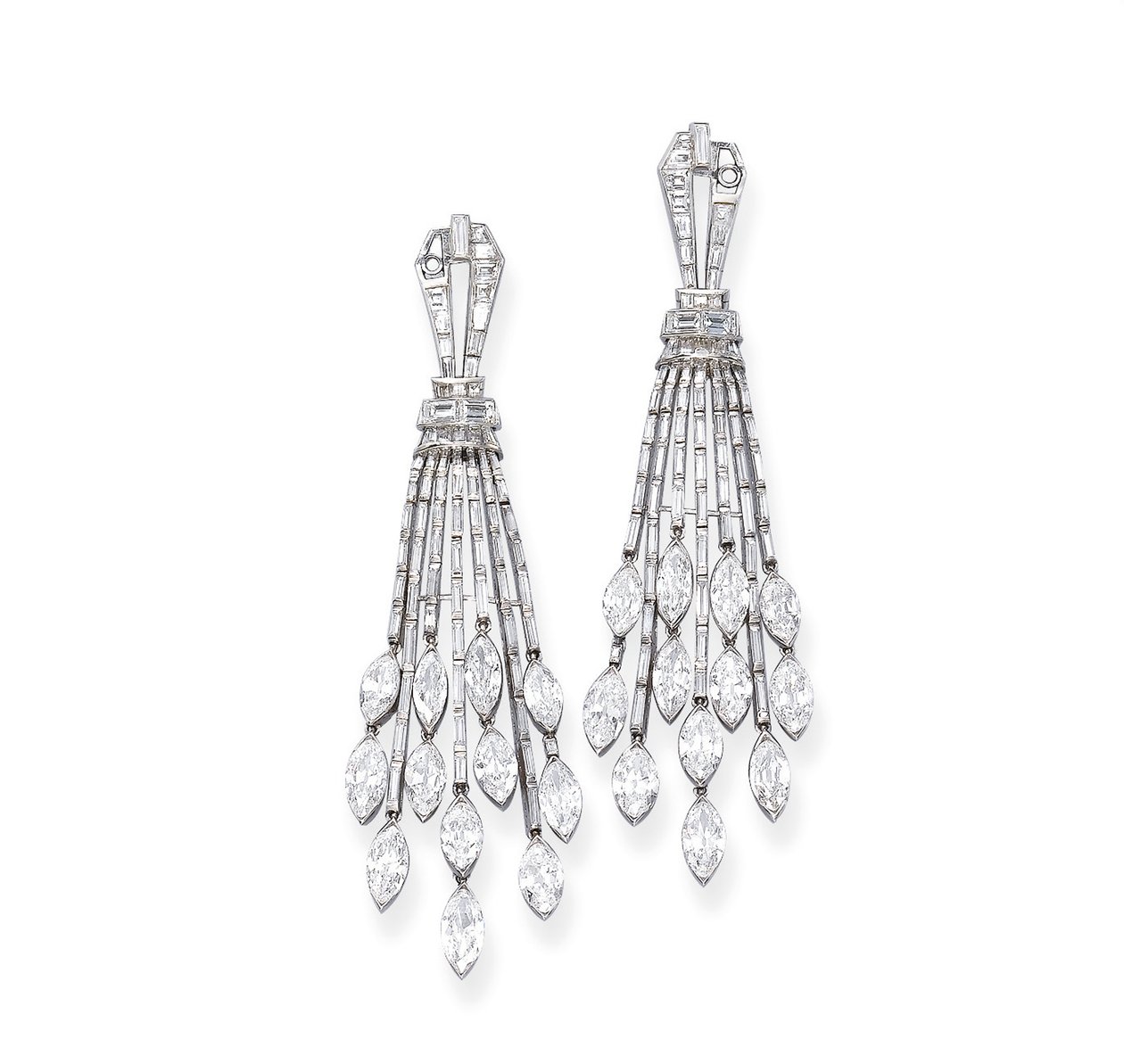 Pár ušních přívěsků ve stylu Art Deco, cca 1930 (diamanty a platina) od Ostertag Ostertag