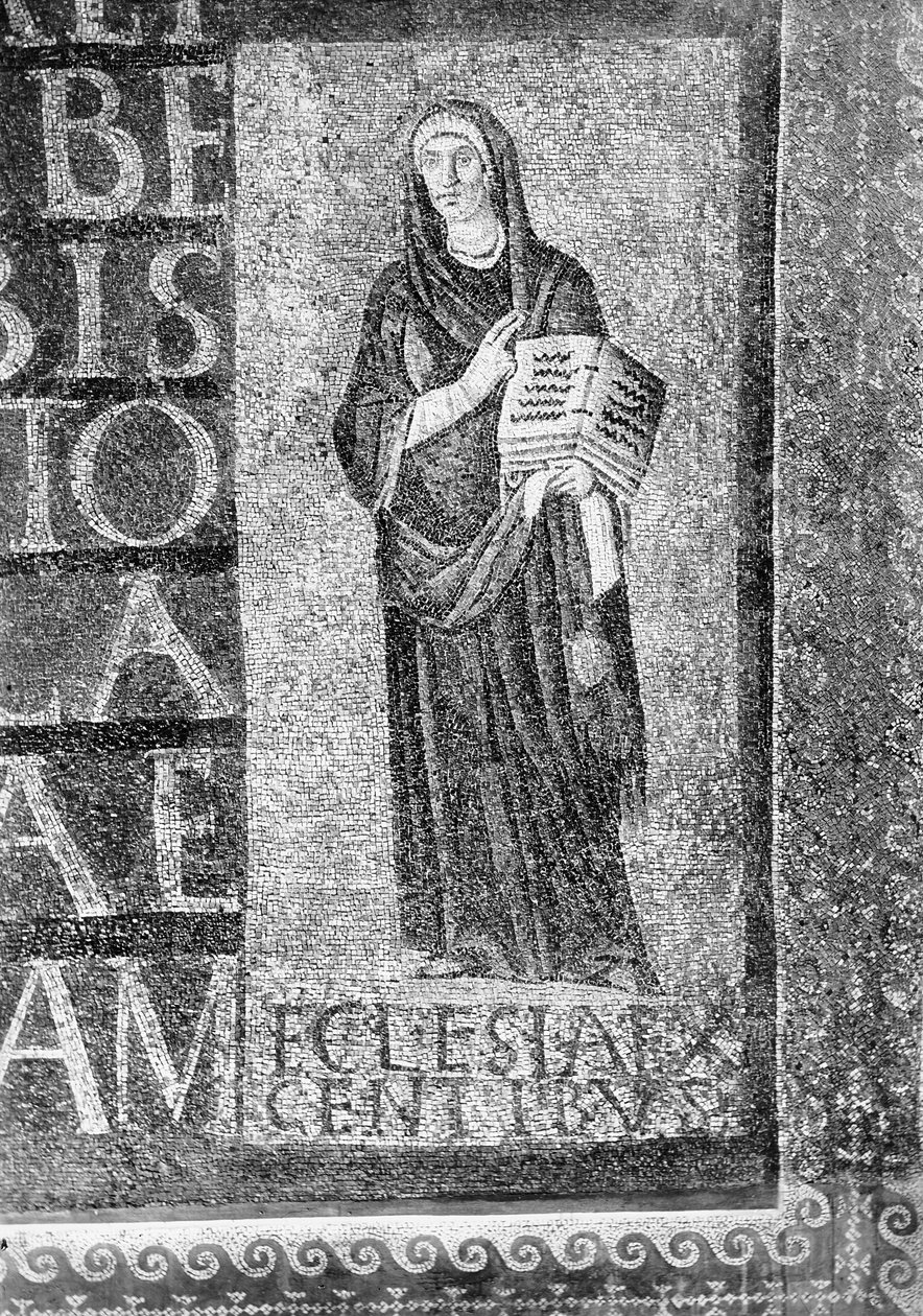 Figura představující Církev pohanů a část sedmi hexametrových nápisů (mozaika) od Paleo Christian