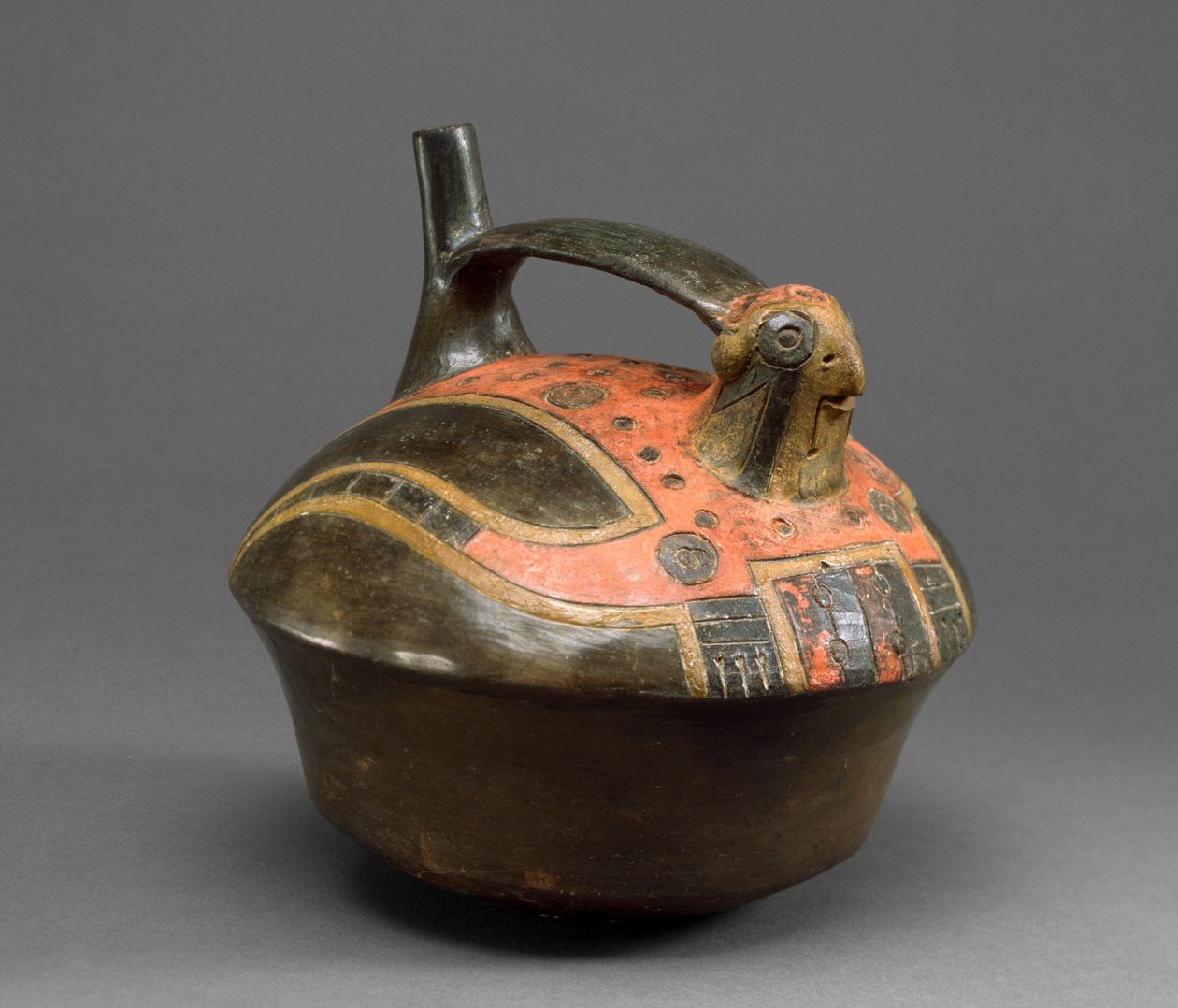 Falcon Vessel, Pozdní Paracas, 300-200 př.nl (hliněné nádobí s pryskyřičným nátěrem) od Paracas Culture
