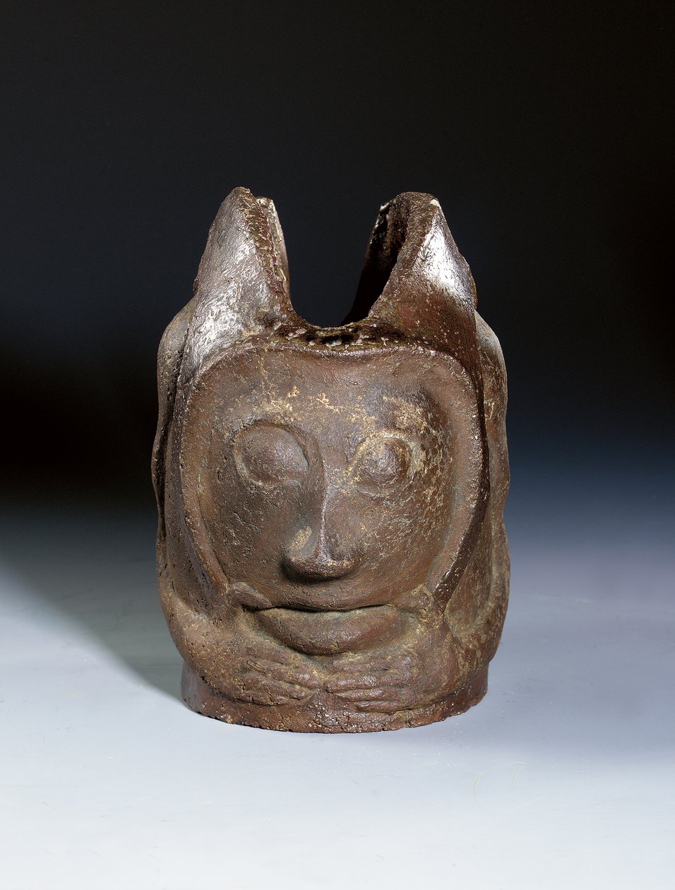 Hrnec v podobě groteskní hlavy, kolem 1895 od Paul Gauguin