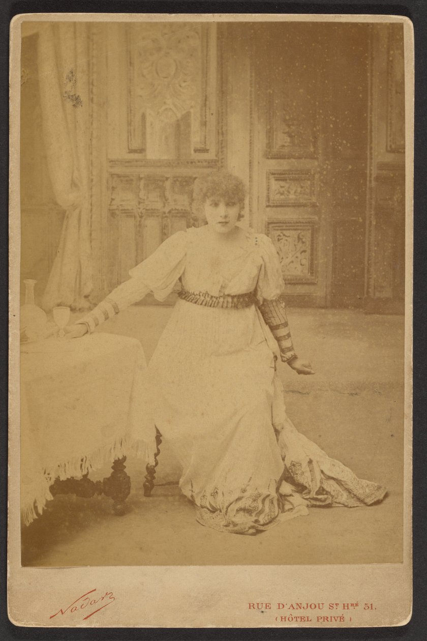Sarah Bernhardt als Floria in La Tosca od Paul Nadar