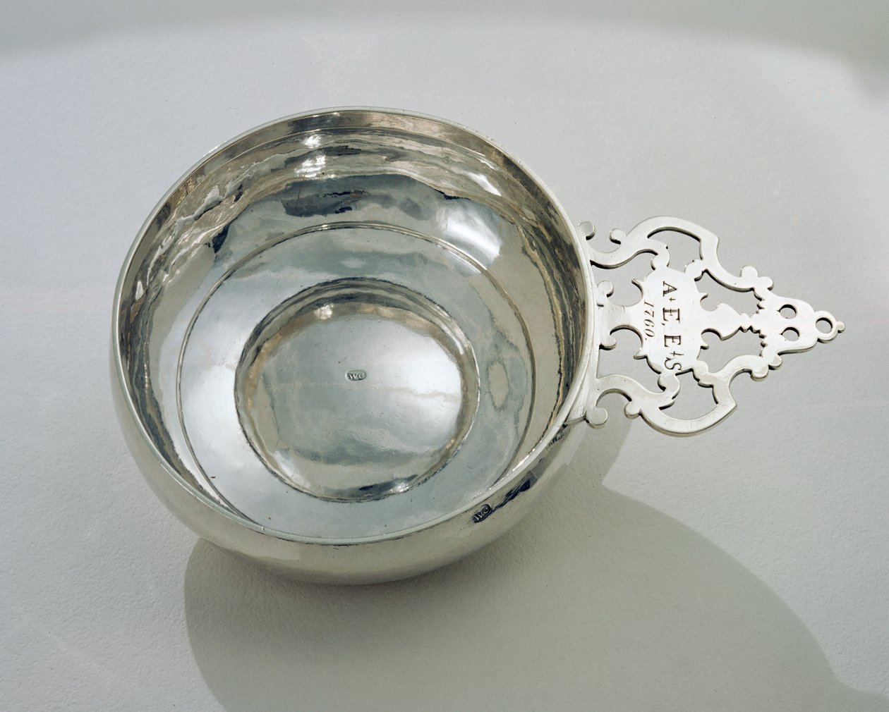 Porringer, 1760 (stříbro) od Paul Revere