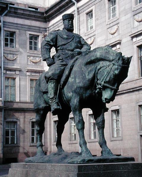 Jezdecká socha Alexandra III. (1845-94) 1909 (bronz) od Pavel Petrovic Trubetskoy
