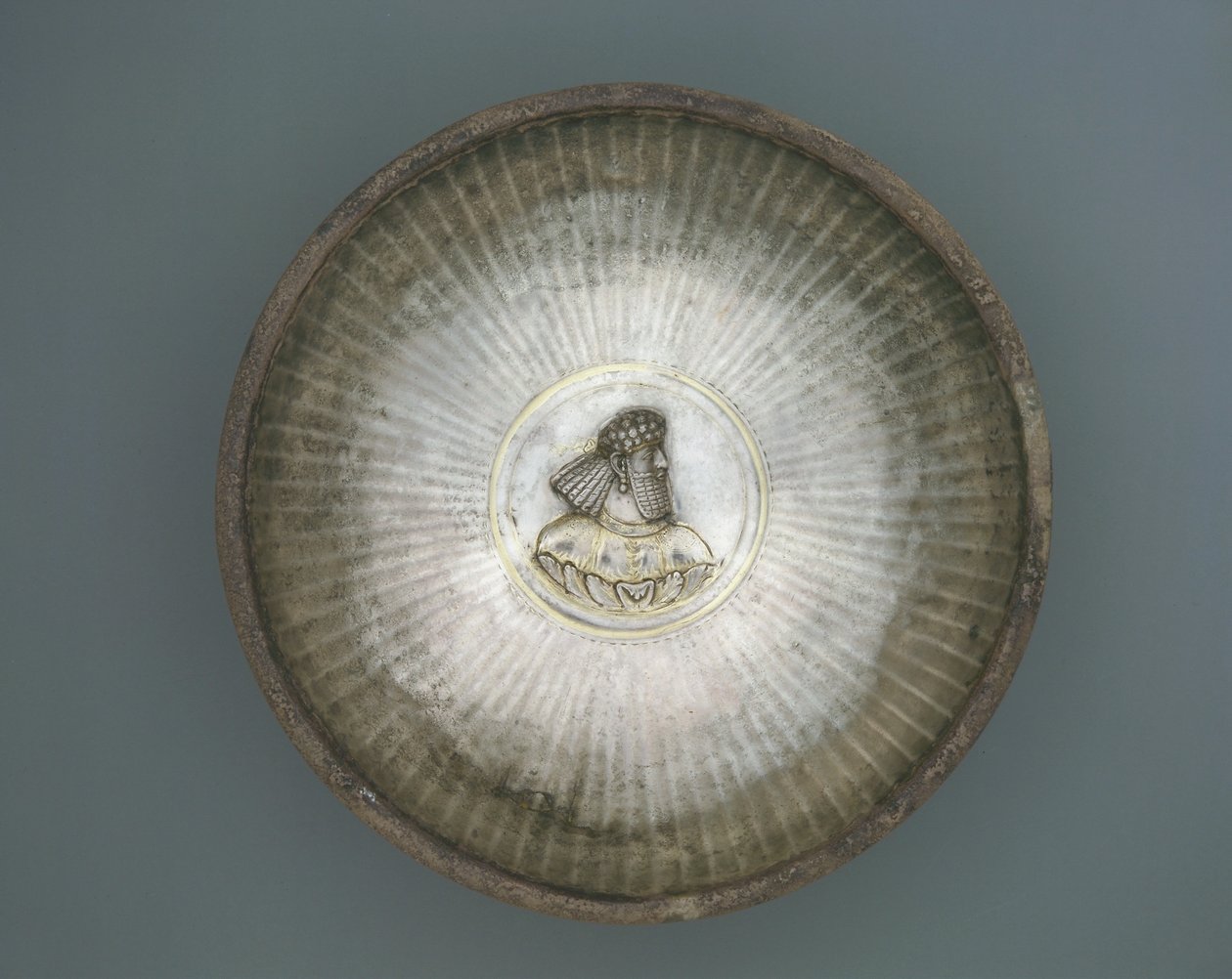 Bowl, Írán, Sasanian období (stříbrná a zlacená) od Persian